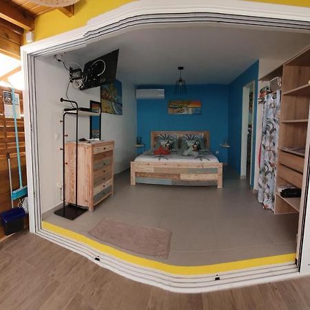 "Chez Claudia "Charmant Logement Avec Jacuzzi Privatif En Toute Intimite Sur Belle Terrasse Exterieure En Bois Et Piscine Courcelles Esterno foto