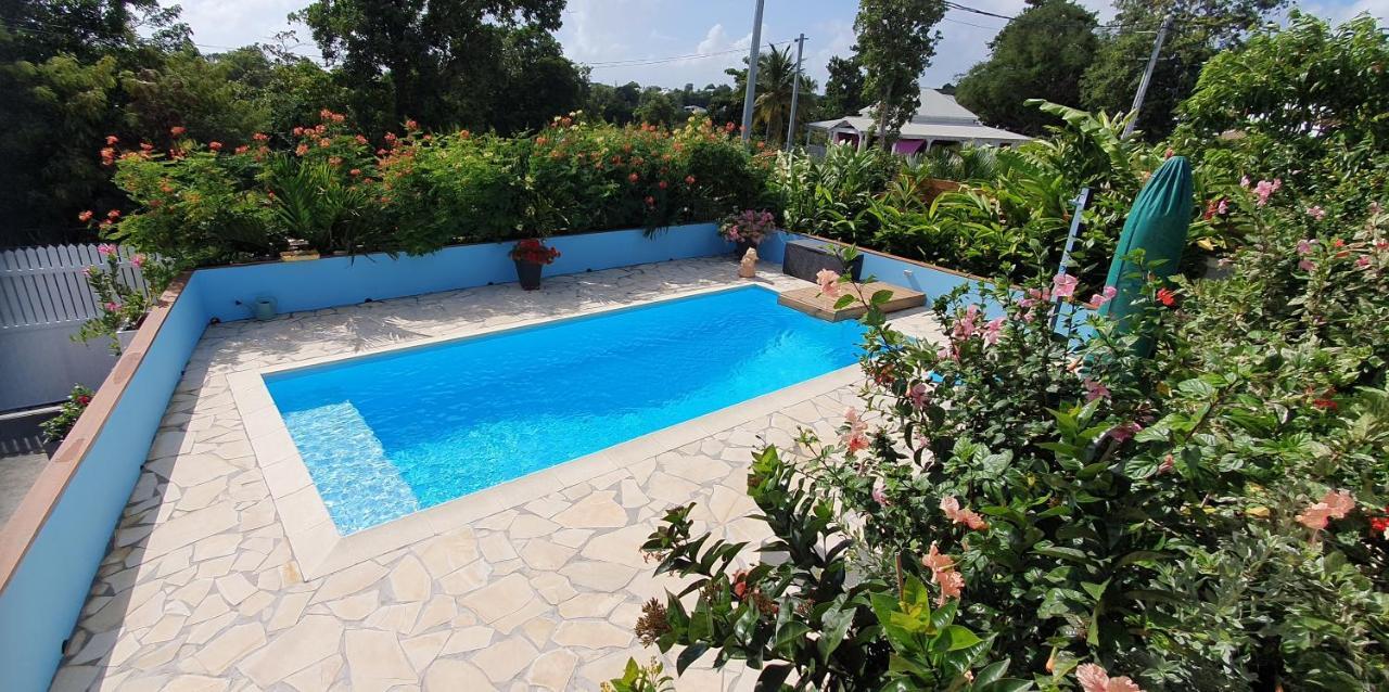 "Chez Claudia "Charmant Logement Avec Jacuzzi Privatif En Toute Intimite Sur Belle Terrasse Exterieure En Bois Et Piscine Courcelles Esterno foto