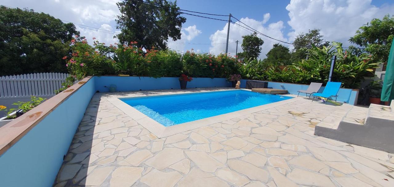 "Chez Claudia "Charmant Logement Avec Jacuzzi Privatif En Toute Intimite Sur Belle Terrasse Exterieure En Bois Et Piscine Courcelles Esterno foto