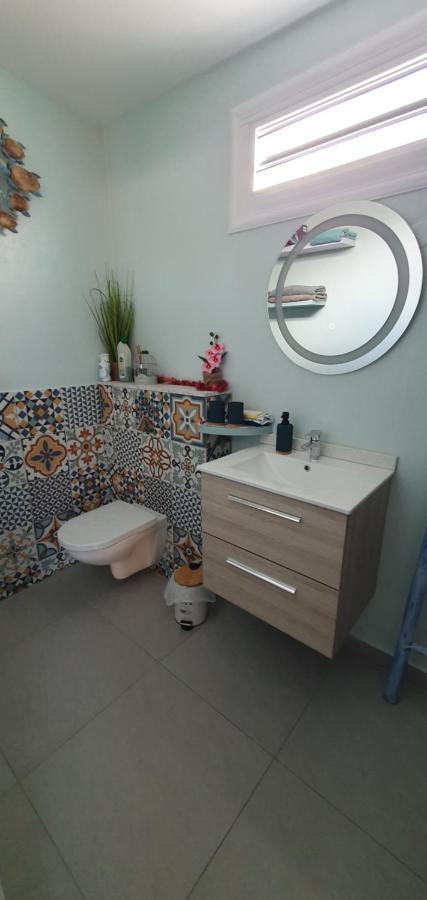 "Chez Claudia "Charmant Logement Avec Jacuzzi Privatif En Toute Intimite Sur Belle Terrasse Exterieure En Bois Et Piscine Courcelles Esterno foto