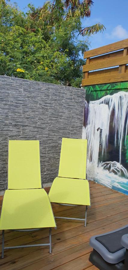 "Chez Claudia "Charmant Logement Avec Jacuzzi Privatif En Toute Intimite Sur Belle Terrasse Exterieure En Bois Et Piscine Courcelles Esterno foto