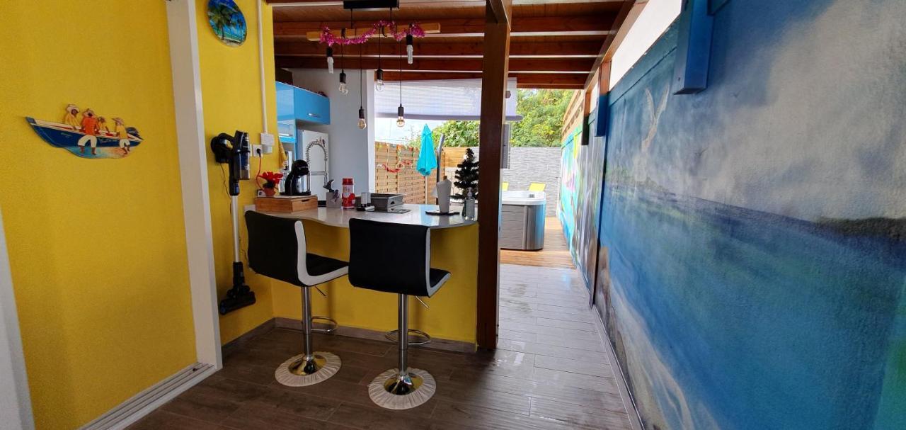 "Chez Claudia "Charmant Logement Avec Jacuzzi Privatif En Toute Intimite Sur Belle Terrasse Exterieure En Bois Et Piscine Courcelles Esterno foto