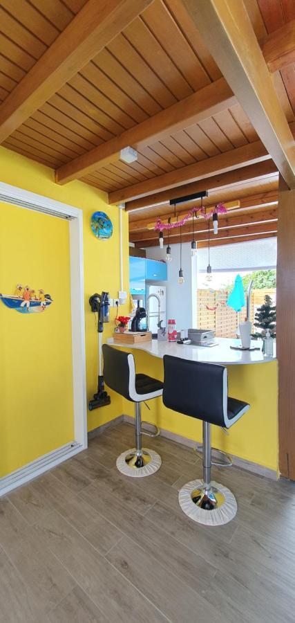 "Chez Claudia "Charmant Logement Avec Jacuzzi Privatif En Toute Intimite Sur Belle Terrasse Exterieure En Bois Et Piscine Courcelles Esterno foto